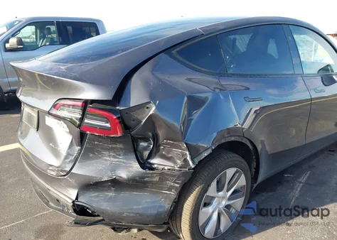 2023 Tesla Model Y Awd/Long Range Dual Motor All-Wheel Drive из США, поврежденный, VIN 7SAYGDEE3PA190494